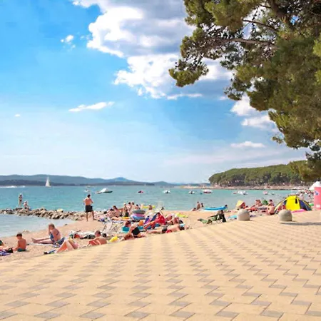 Dada By Interhome סבטי פיליפ אי ג'קוב